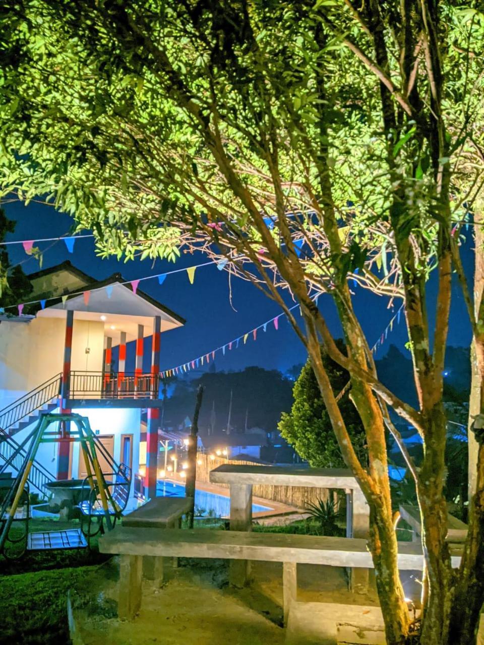 Bayak Hotel Bumdes Cipayung & Resort Ciguntur Exteriér fotografie